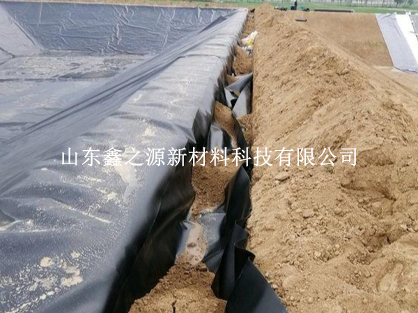 如何順利進(jìn)行沼氣池黑膜的修補(bǔ)工作？