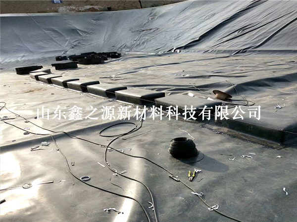 魚(yú)塘養(yǎng)殖防滲膜鋪設(shè)：創(chuàng)新施工，高效防滲的綠色養(yǎng)殖新篇章