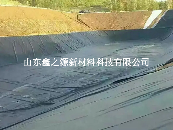 魚塘防滲膜的鋪設過程需要避免哪些問題？