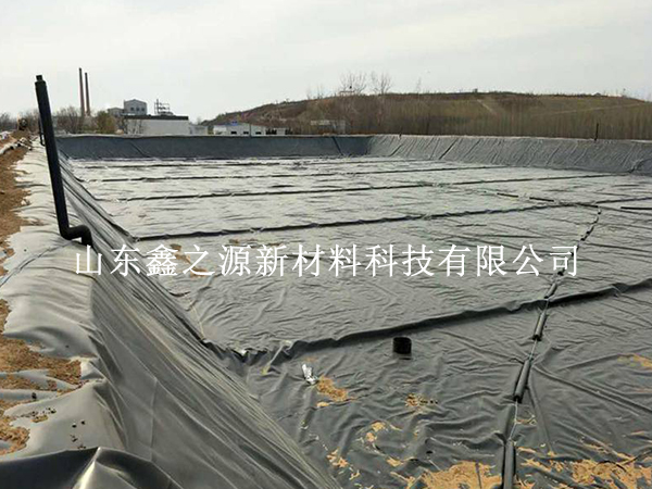 油田防滲膜鋪設技巧：高效、環(huán)保的鋪設新策略