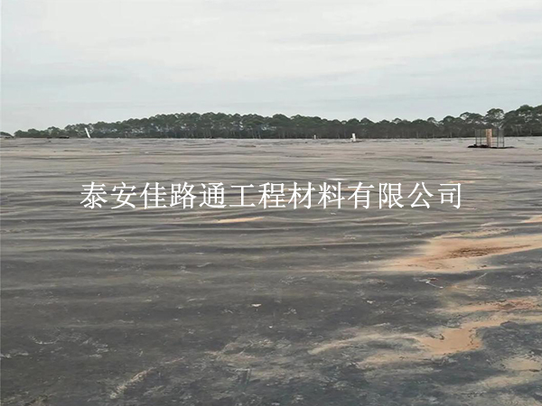沼氣池黑膜運輸“三字訣”：穩(wěn)、護、查